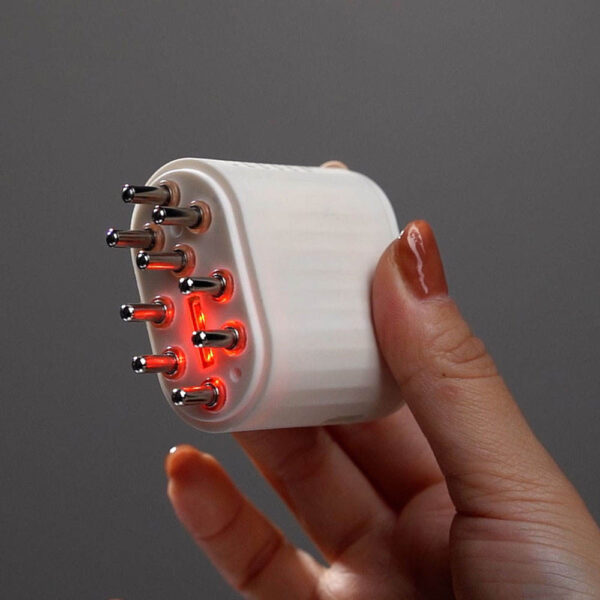 Red light wave technology of the head massager helps to stimulate scalp